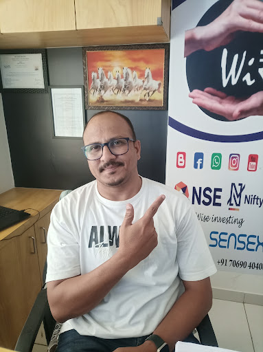 Wise Investing Gallery Event