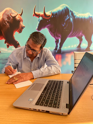 Wise Investing Gallery Event